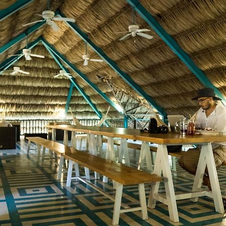 Jungle Lodge Tikal Hostal ภายนอก รูปภาพ