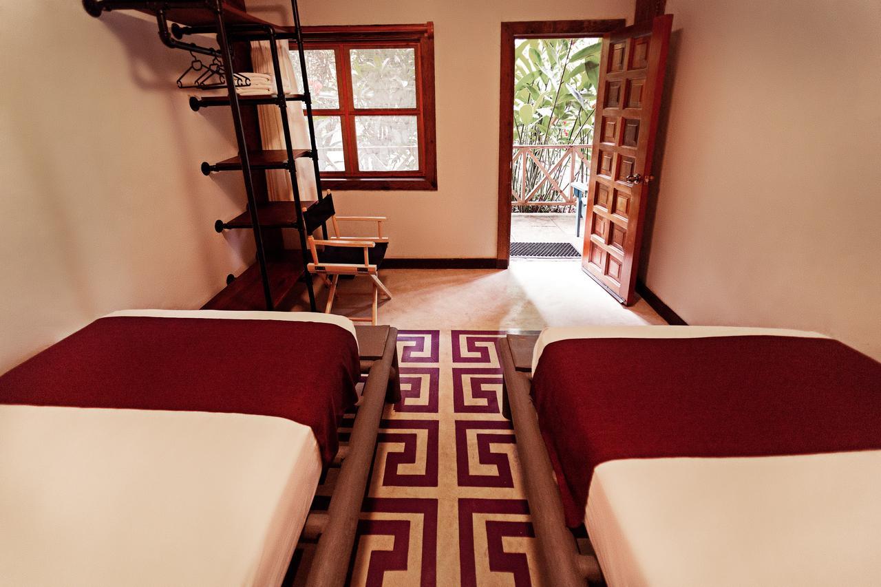 Jungle Lodge Tikal Hostal ภายนอก รูปภาพ