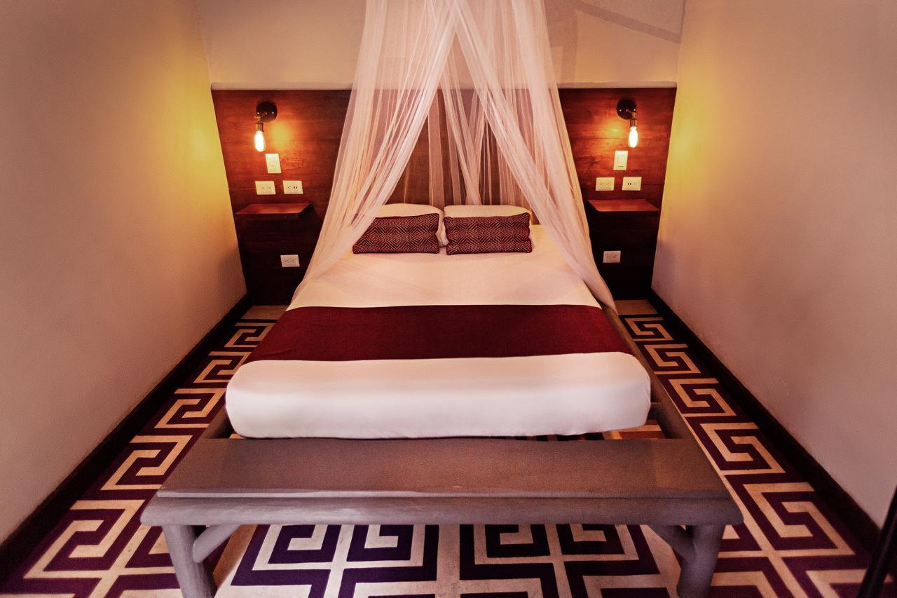 Jungle Lodge Tikal Hostal ภายนอก รูปภาพ