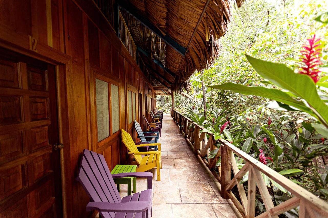 Jungle Lodge Tikal Hostal ภายนอก รูปภาพ