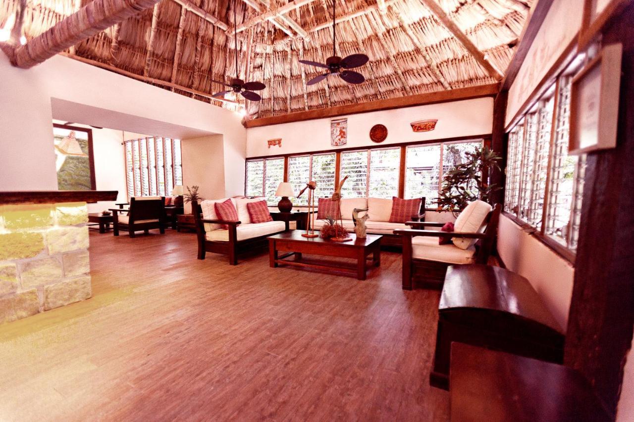 Jungle Lodge Tikal Hostal ภายนอก รูปภาพ